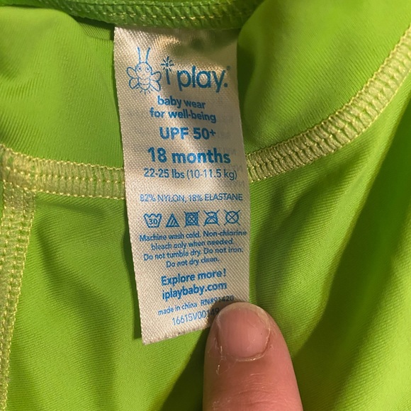 Infant swim trunks and rash guard - Picture 6 of 6